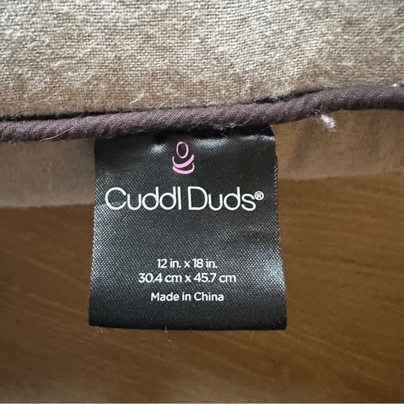 Cuddl Duds “Stay Cozy” lumbar throw pillow - Picture 2 of 6